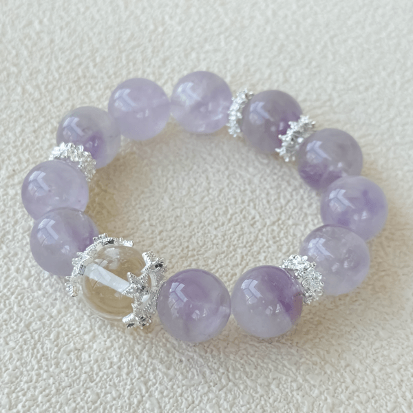 Lavender Amethyst Bead Bracelet Close-Up
