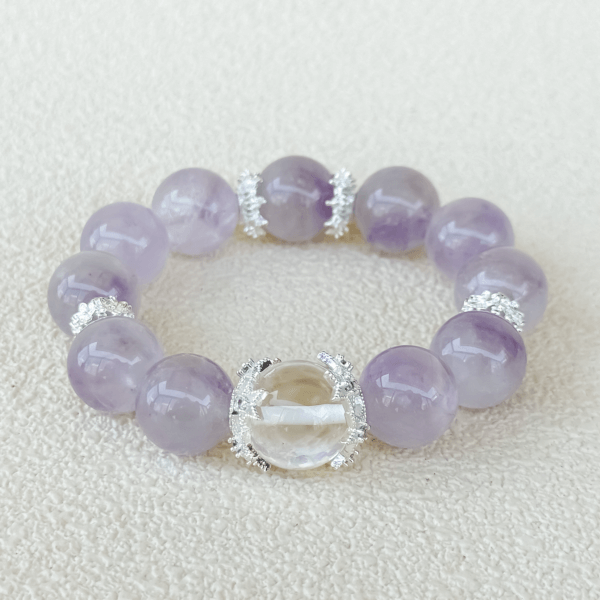 Lavender Amethyst Bead Bracelet Close-Up