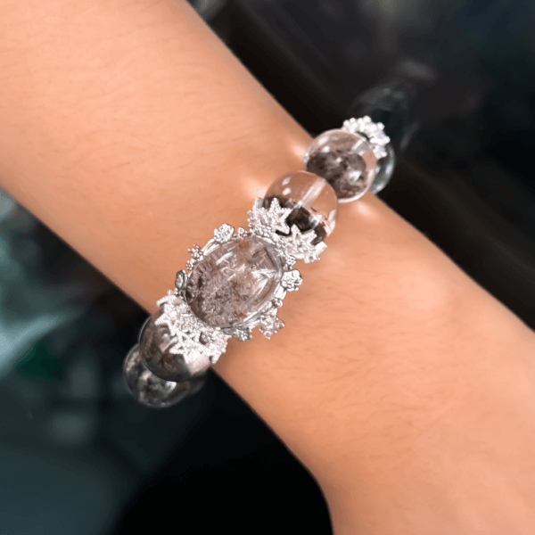 Green Ghost Phantom crystal bead bracelet with detailed silver accents