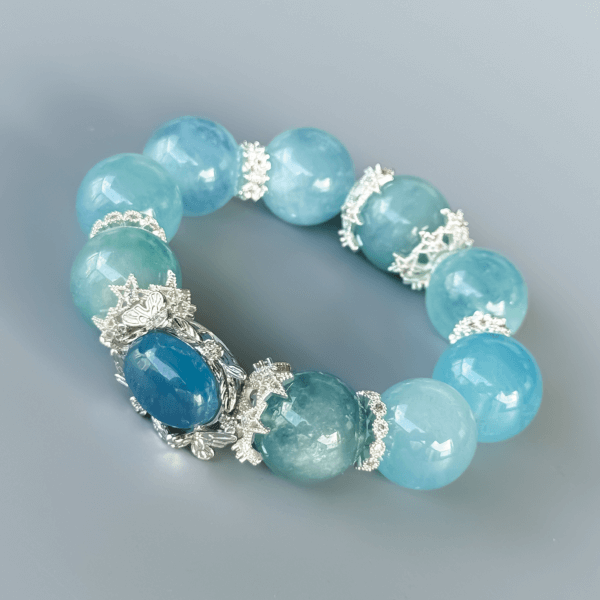 Aquamarine crystal bracelet with silver centerpiece