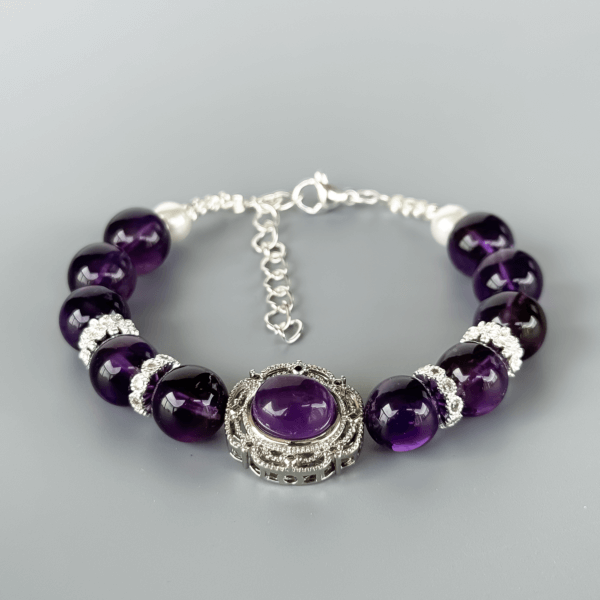 Close-Up Uruguayan Amethyst Bead Bracelet