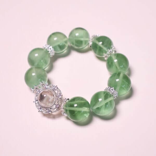 Close-Up of Green Fluorite Bracelet’s Silver Centerpiece