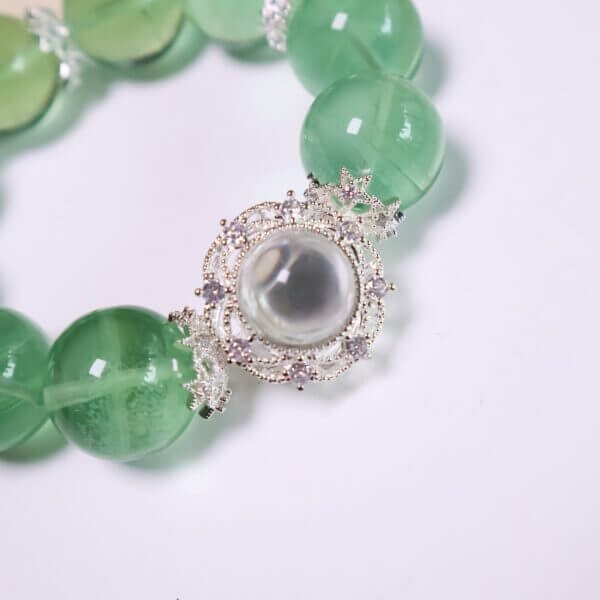 Close-Up of Green Fluorite Bracelet’s Silver Centerpiece