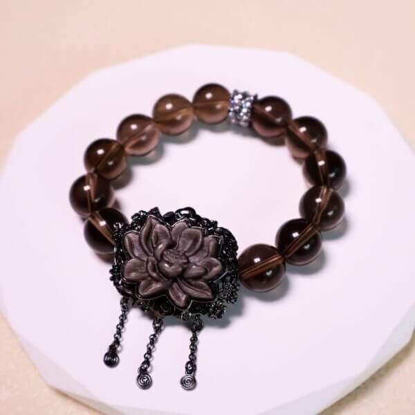 Tea Crystal Bead Bracelet - Pure and Natural Design