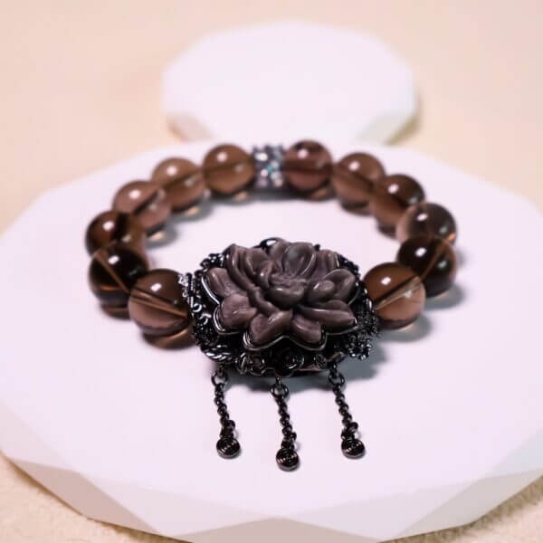 Tea Crystal Bead Bracelet - Pure and Natural Design